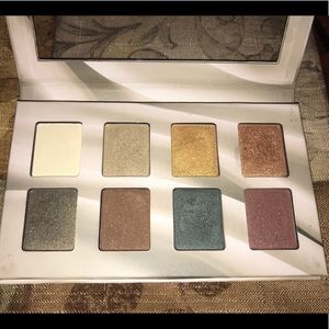 Eyeshadow palette